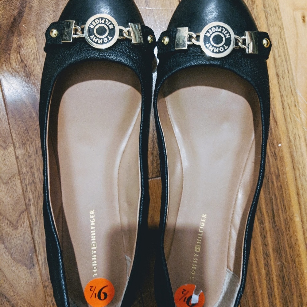 Tommy Hilfiger flats never worn